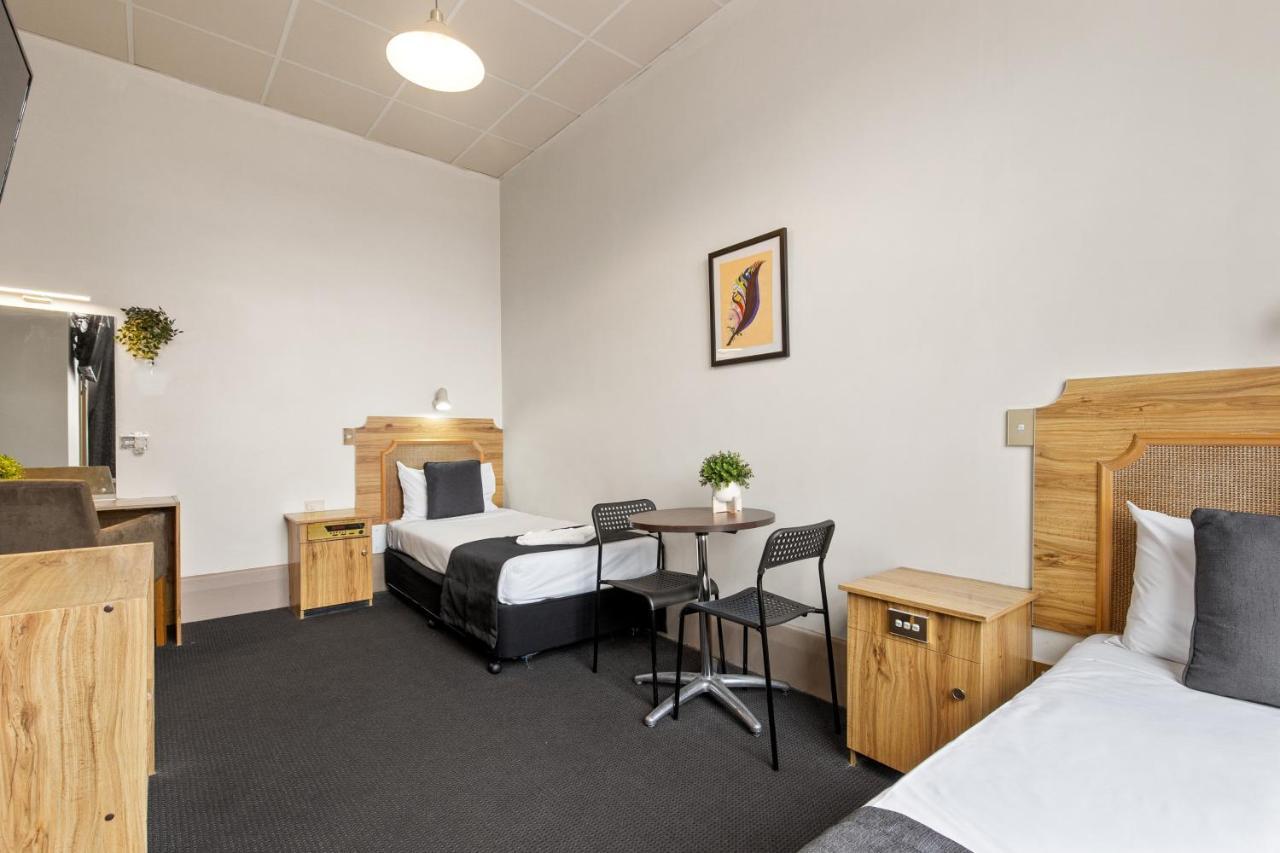 Adelaide Paringa Hotel Luaran gambar