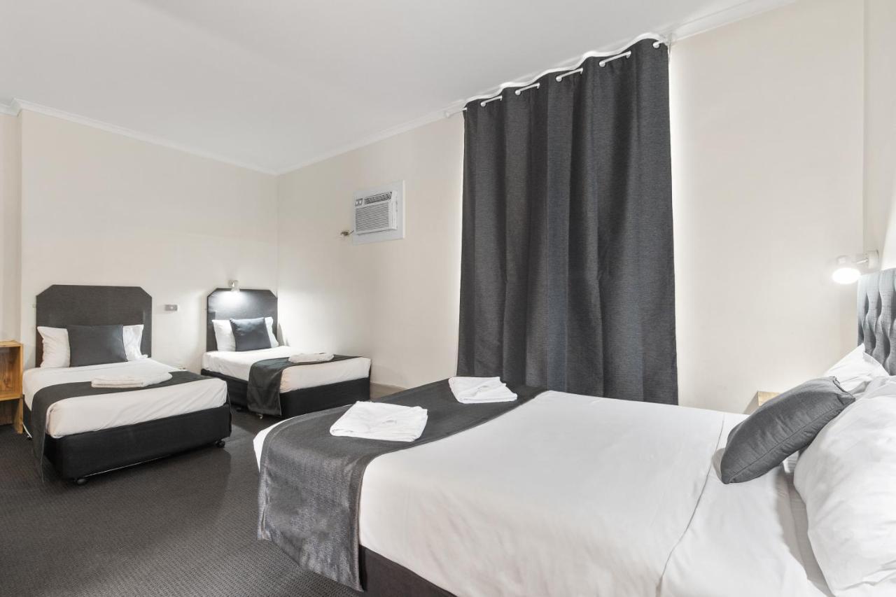 Adelaide Paringa Hotel Luaran gambar