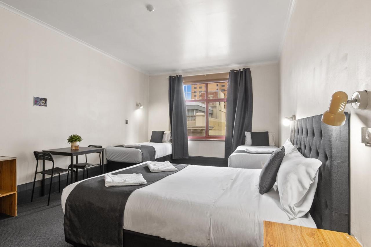 Adelaide Paringa Hotel Luaran gambar