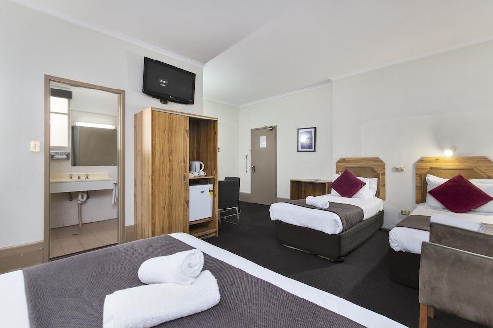 Adelaide Paringa Hotel Luaran gambar