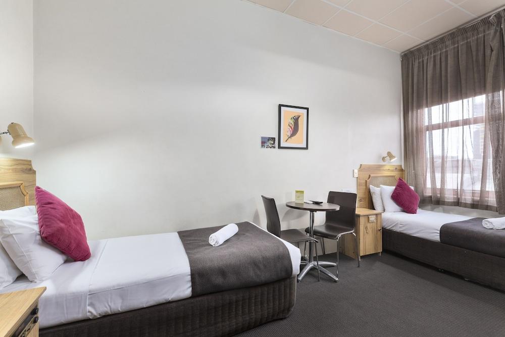 Adelaide Paringa Hotel Luaran gambar