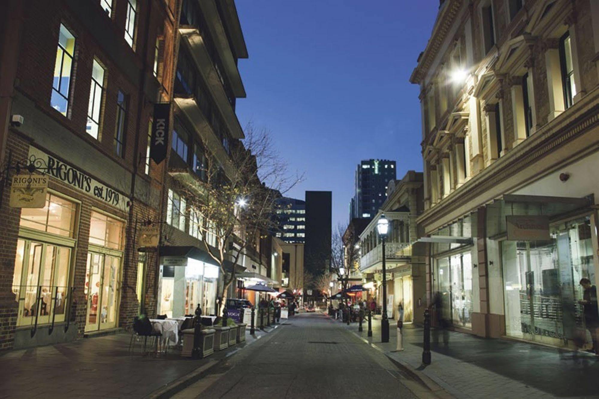 Adelaide Paringa Hotel Luaran gambar