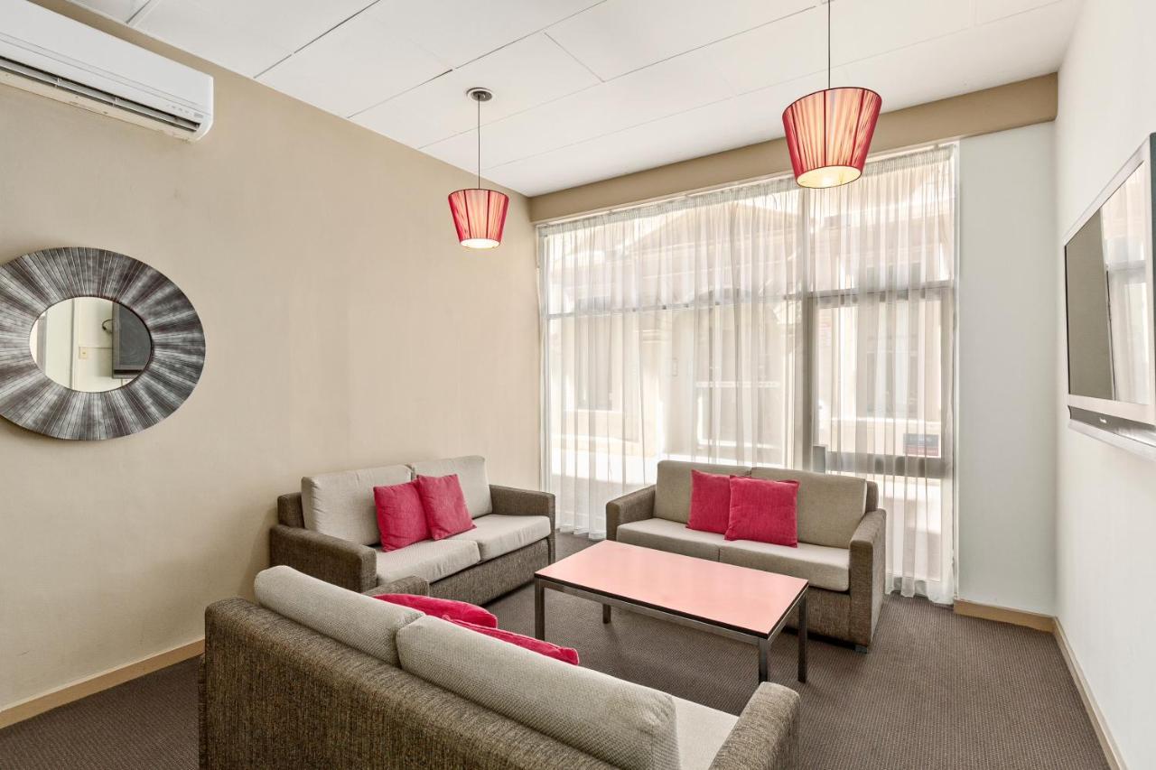 Adelaide Paringa Hotel Luaran gambar